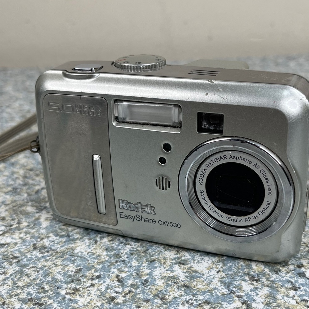 Kodak Digital Camera EasyShare CX7530 Silver 5.0MP 3x Optical Zoom Compact Point